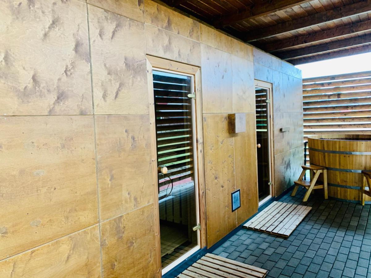 Barack Thermal Hotel And Spa Tiszakécske Exterior foto