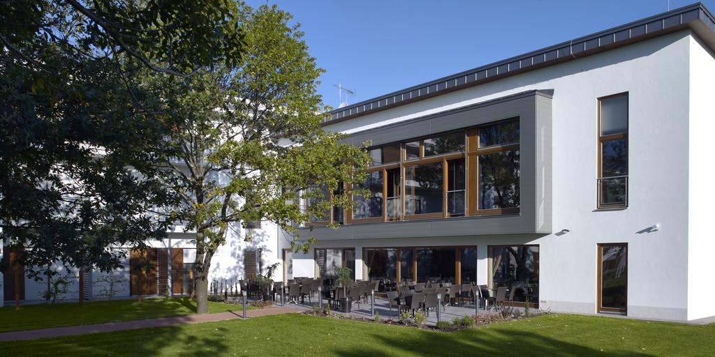 Barack Thermal Hotel And Spa Tiszakécske Exterior foto